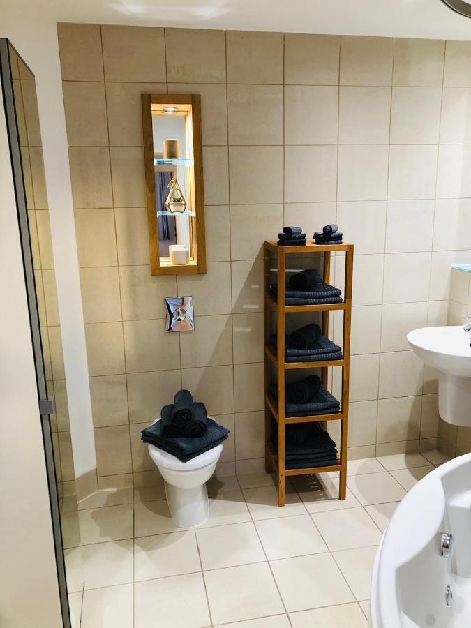 Westone View Villa Шефилд Екстериор снимка