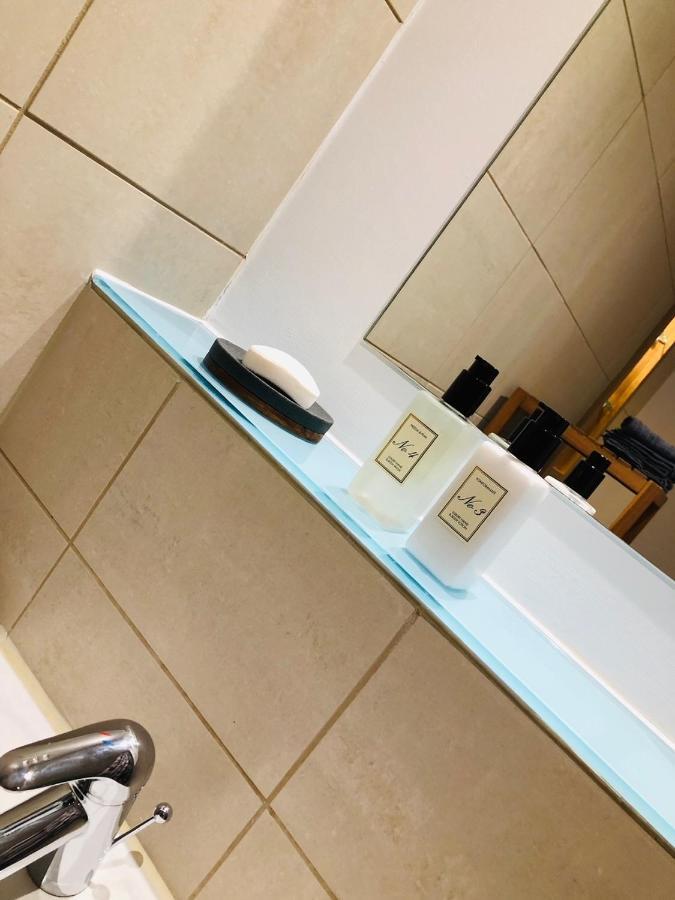 Westone View Villa Шефилд Екстериор снимка
